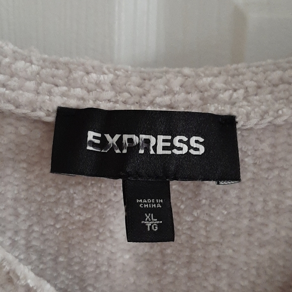 Express Cropped Sweater - Picture 2 of 3